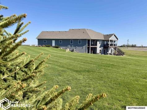 4848 Nightingale Avenue Northwood IA 50459