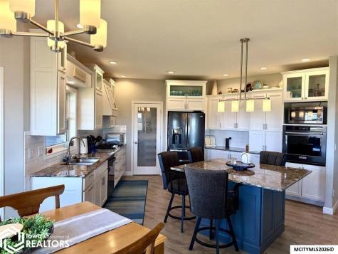 4848 Nightingale Avenue Northwood IA 50459