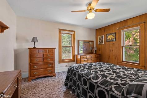 490 W 11th Street Garner IA 50438