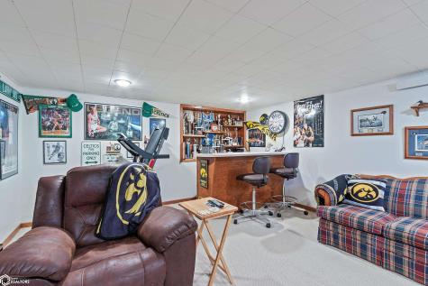 490 W 11th Street Garner IA 50438