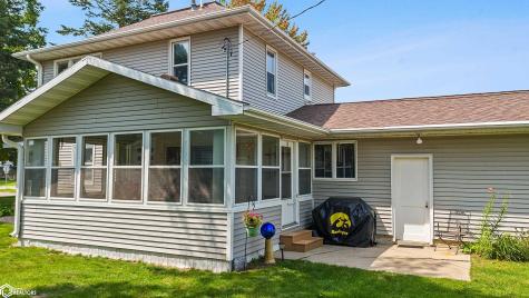 490 W 11th Street Garner IA 50438