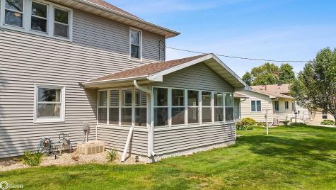 490 W 11th Street Garner IA 50438