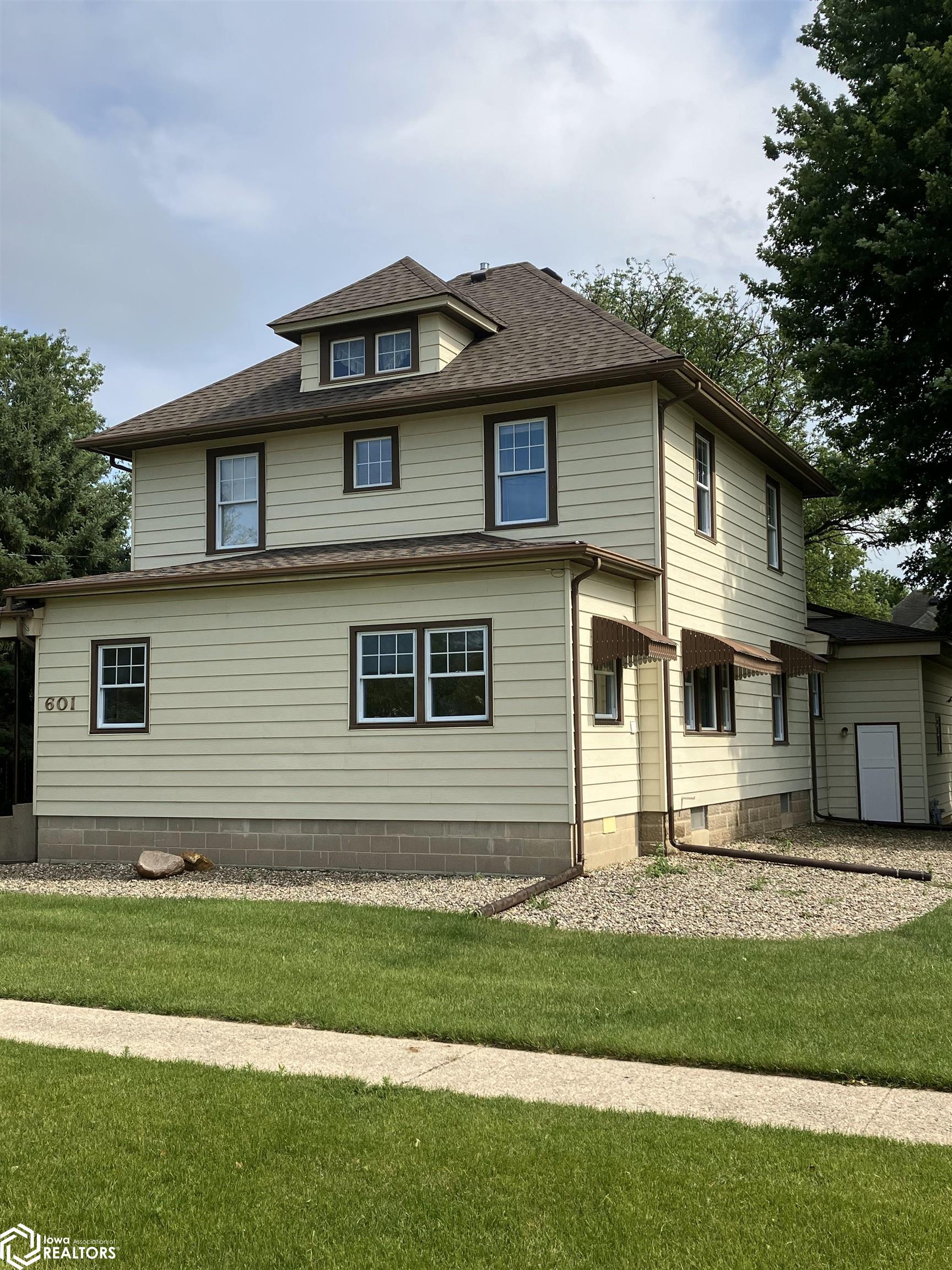 601 Gilman Street Sheffield IA 50475