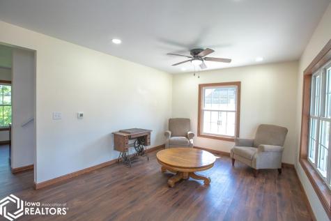 716 1st Avenue NE Hampton IA 50441