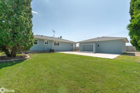 42 33rd Street SE Mason City IA 50401