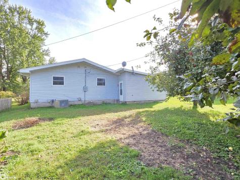 210 E Taft Street Manly IA 50456