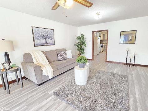 210 E Taft Street Manly IA 50456