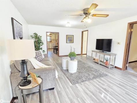 210 E Taft Street Manly IA 50456