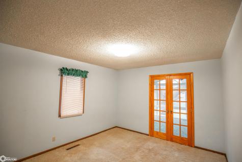 931 E Oak Street Algona IA 50511