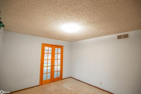 931 E Oak Street Algona IA 50511