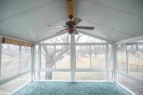 931 E Oak Street Algona IA 50511