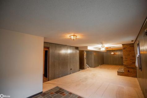 931 E Oak Street Algona IA 50511