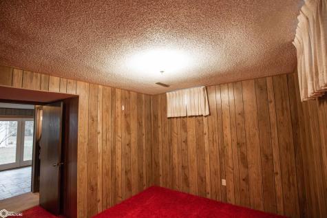 931 E Oak Street Algona IA 50511