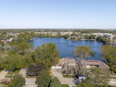 1000 Briarstone Drive Mason City IA 50401