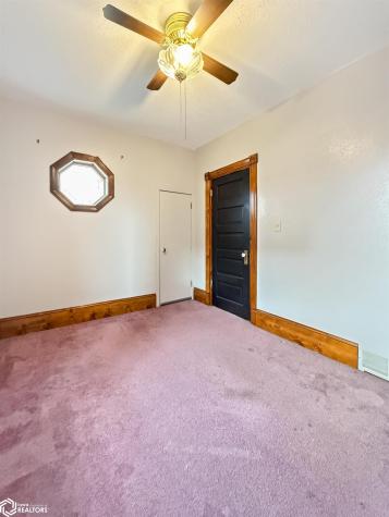 114 4th Street SE Hampton IA 50441