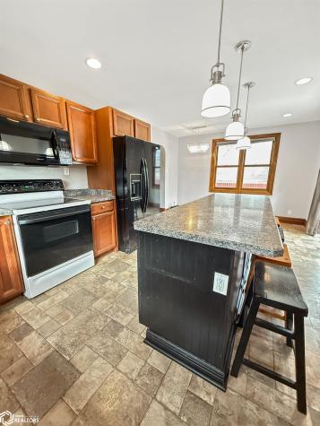 114 4th Street SE Hampton IA 50441