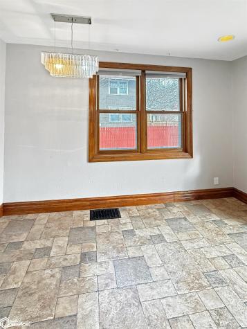 114 4th Street SE Hampton IA 50441