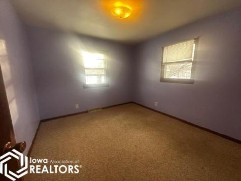 280 5th Avenue SW Britt IA 50423