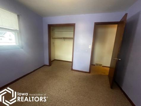 280 5th Avenue SW Britt IA 50423