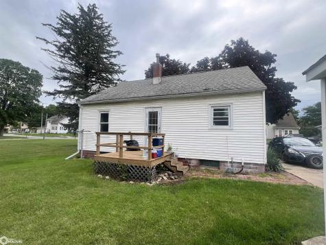 817 Pierce Iowa Falls IA 50126