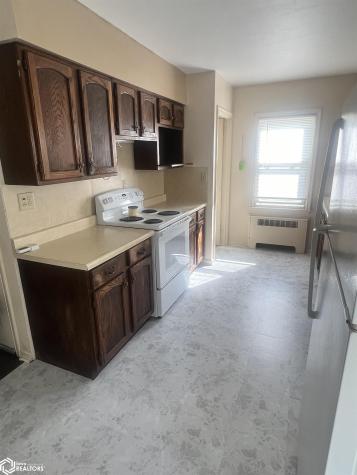 817 Pierce Iowa Falls IA 50126