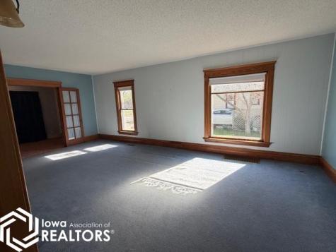 311 7th Street NW Mason City IA 50401