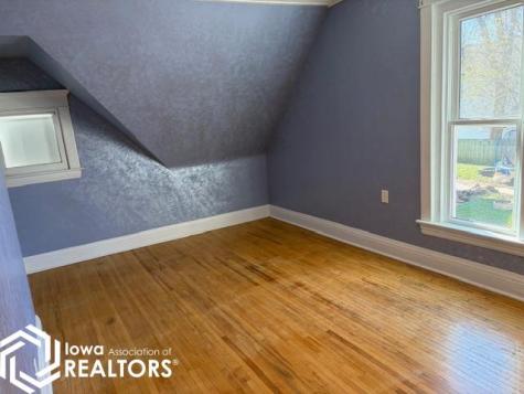 311 7th Street NW Mason City IA 50401