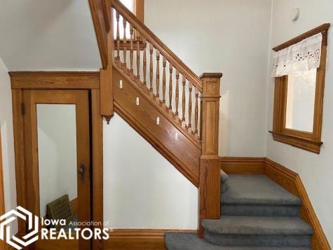 311 7th Street NW Mason City IA 50401