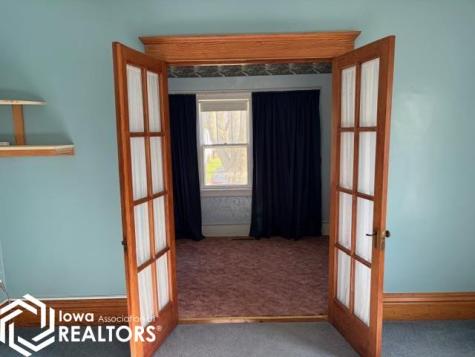311 7th Street NW Mason City IA 50401