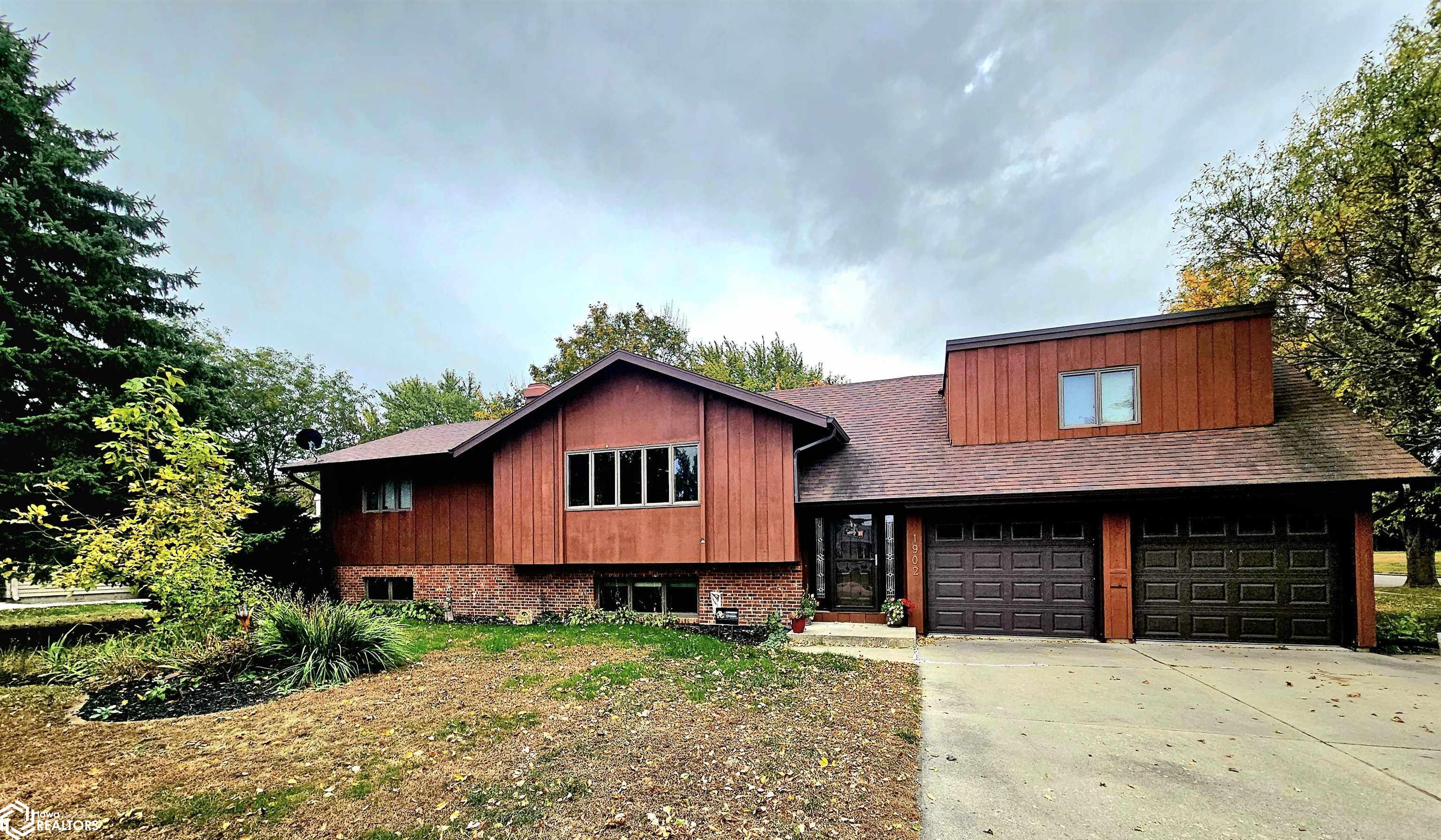 1902 E Lucas Street Algona IA 50511