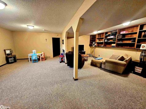 1902 E Lucas Street Algona IA 50511