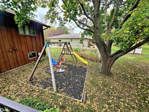 1902 E Lucas Street Algona IA 50511