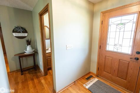 4055a 235th Street Clear Lake IA 50428