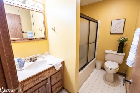 4055a 235th Street Clear Lake IA 50428