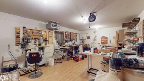 4055a 235th Street Clear Lake IA 50428