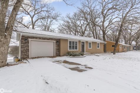802 S Western Street Lake Mills IA 50450