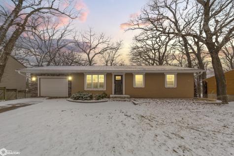 802 S Western Street Lake Mills IA 50450