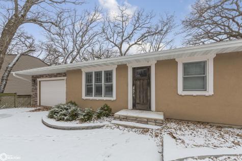 802 S Western Street Lake Mills IA 50450