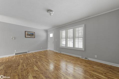 802 S Western Street Lake Mills IA 50450