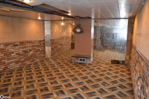 100 N Lee Street Dows IA 50071