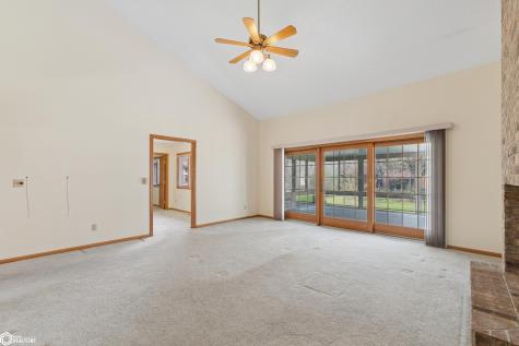 102 34th Street W Clear Lake IA 50428