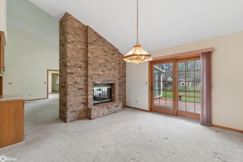 102 34th Street W Clear Lake IA 50428
