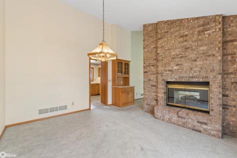 102 34th Street W Clear Lake IA 50428
