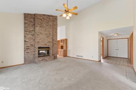 102 34th Street W Clear Lake IA 50428