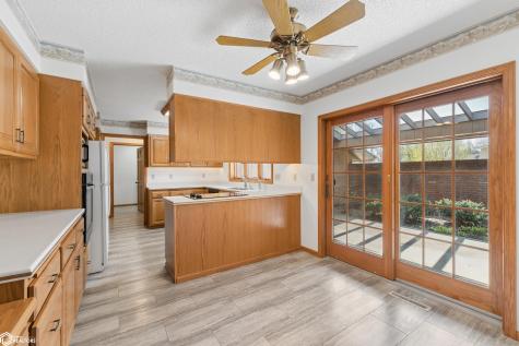 102 34th Street W Clear Lake IA 50428
