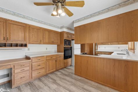 102 34th Street W Clear Lake IA 50428