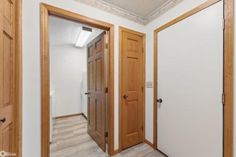 102 34th Street W Clear Lake IA 50428