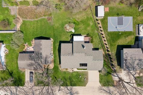 102 34th Street W Clear Lake IA 50428