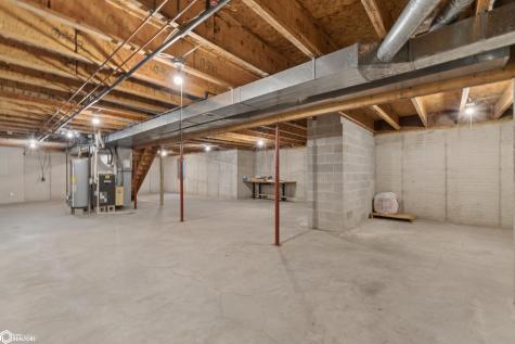 102 34th Street W Clear Lake IA 50428