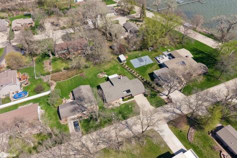 102 34th Street W Clear Lake IA 50428